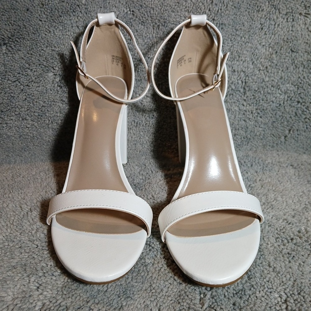 Dream Pairs White Size 11, 4" High Heel Ankle Strap Sandals Wedding Or Formal